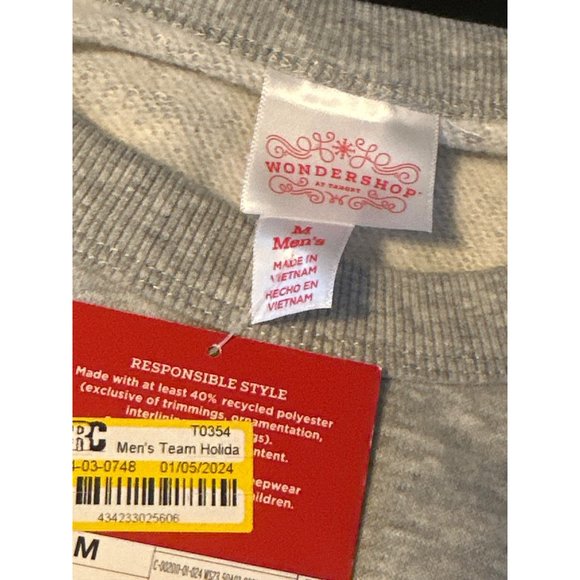 Wondershop Team Holiday Spirit Mens Crewneck Sweatshirt, Grey, Size M, NWT - Picture 3 of 4
